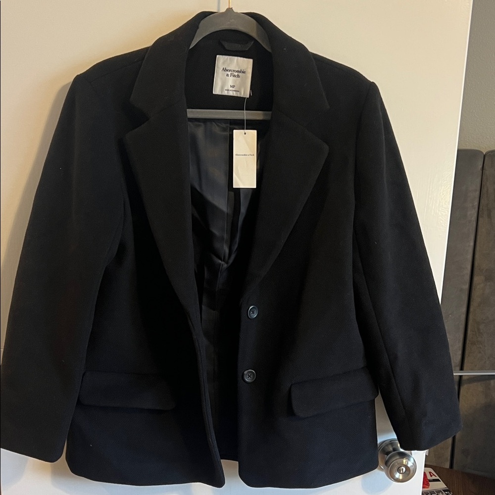 Abercrombie & Fitch Elegant Black Pea Coat